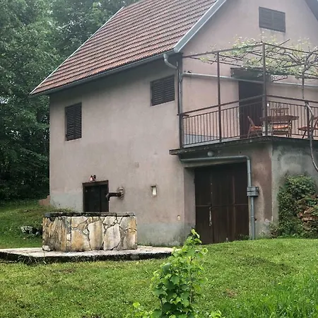 Kuca Za Odmor Jelkica Сasa de vacaciones Vrbovsko